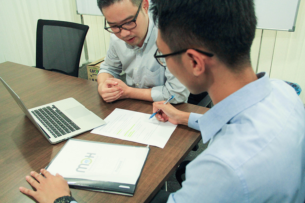 Understand customer needs & offer product proposals